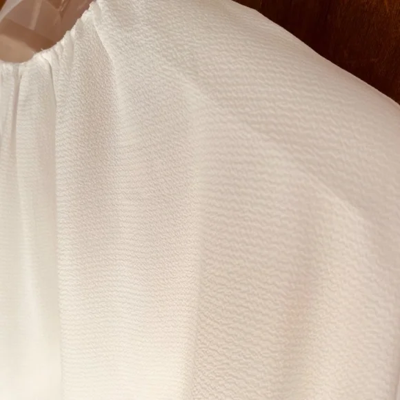 CeCe Women's Drop Shoulder Wide Neck Ruched Blouse Color: New Ivory Size XS - Picture 15 of 16